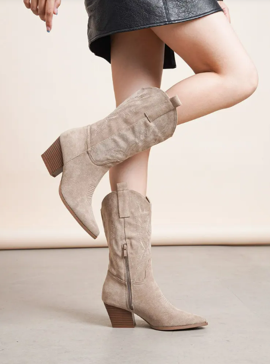 Nude Dune